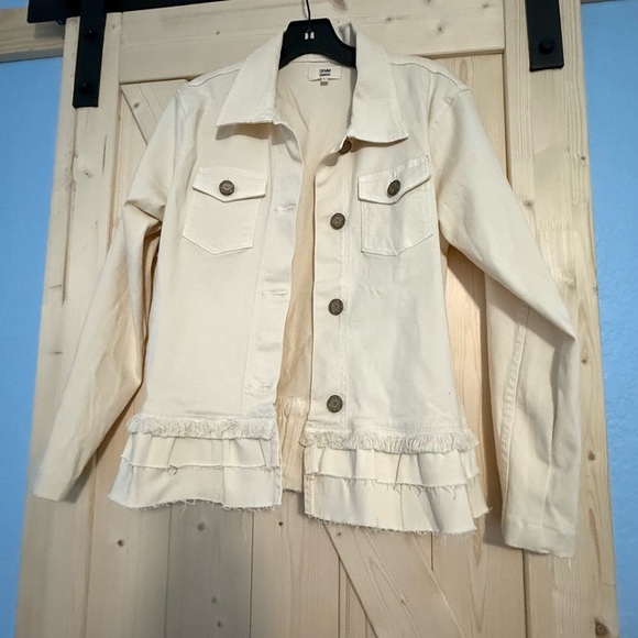 DENIM TopMark Women's Cream Jacket with Ruffle Hem - Picture 2 of 5